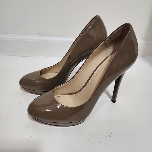 Brian Artwood Brown Taupe Patent Leather Platform Pumps Heels Shoes Event Evenin - Picture 8 of 16